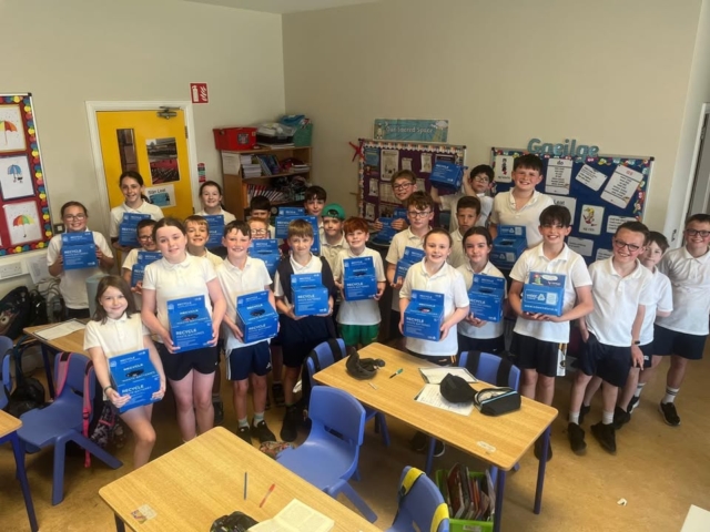 A huge thank you to our entire school community for your incredible support in helping us collect an amazing 19 boxes of batteries. Your generosity and enthusiasm made this fantastic achievement possible, and we are truly grateful for everyone's contribution.